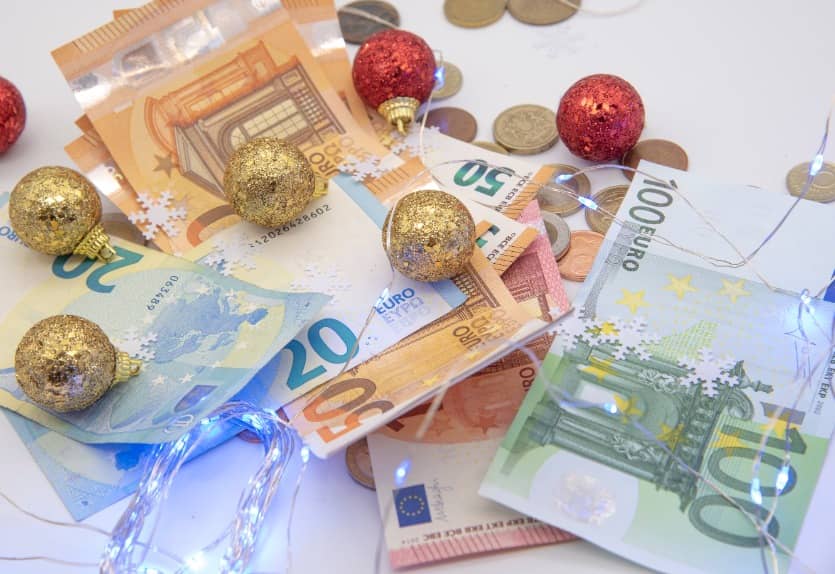 ¡Ahorra hasta 200 Euros en Navidad! cómo ahorrar dinero